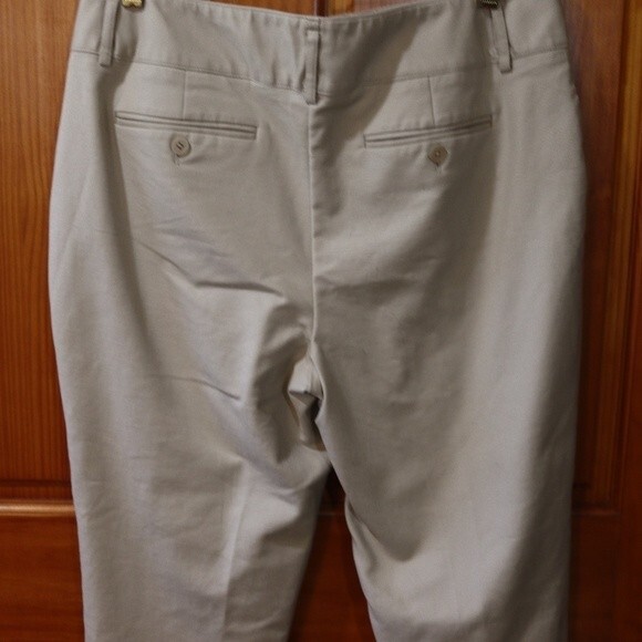 Dana Buchman Tan Flat Front Capri Pants 14 - Picture 2 of 8